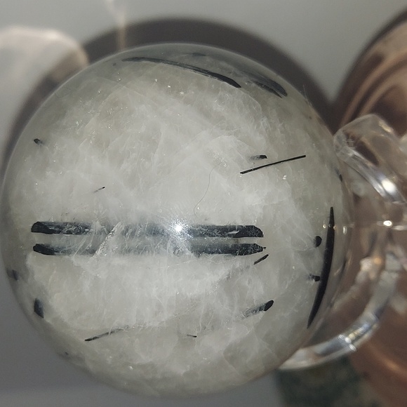 Black Toumaline in Quartz Matrix - Picture 4 of 4